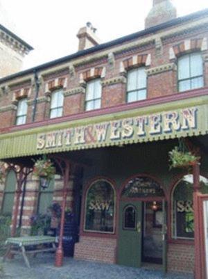 Smith And Western 로열턴브리지웰즈 외부 사진